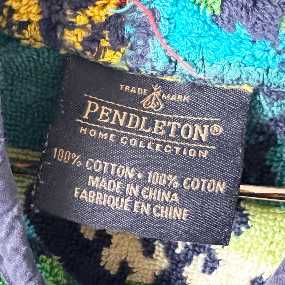 Pendleton Beach Towel Poncho - Picture 3 of 6